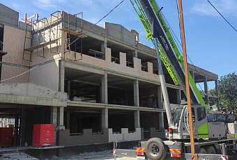 Корпус начальной школы в Цемдолине готов почти на четверть