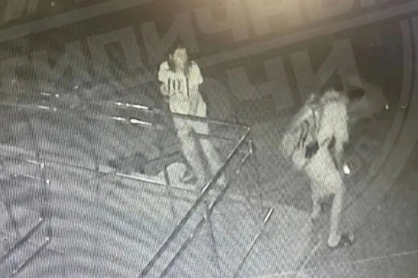 В Сочи полиция ищет девушку, осквернившую памятник погибшим танкистам