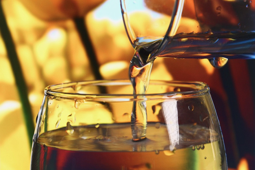 Что происходит с нашим организмом, когда мы пьём старую воду