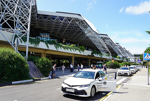 В Сочи навязчивых таксистов накажут рублем