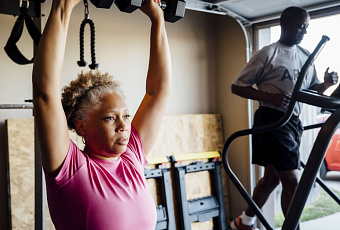 Поднятие тяжестей помогает лечить болезнь Паркинсона