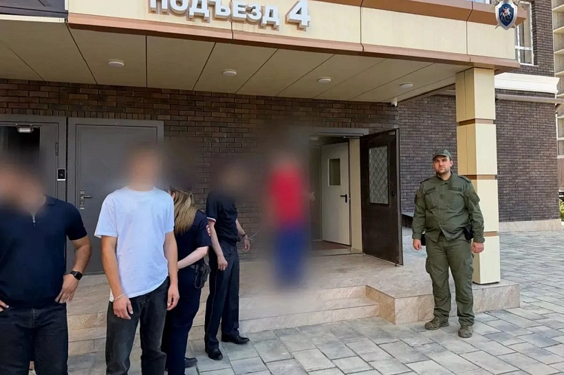 Житель Адыгеи столкнул девушку с  балкона 16-го этажа. Она погибла