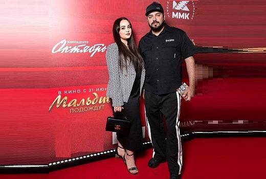 У бывшего солиста группы «Корни» Саши Бердникова чудесным образом расширились чакры и лицо