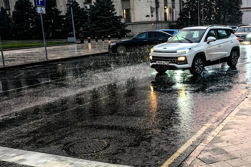 Холодный фронт принесет грозовые дожди в Краснодарский край: воздух не прогреется выше +13