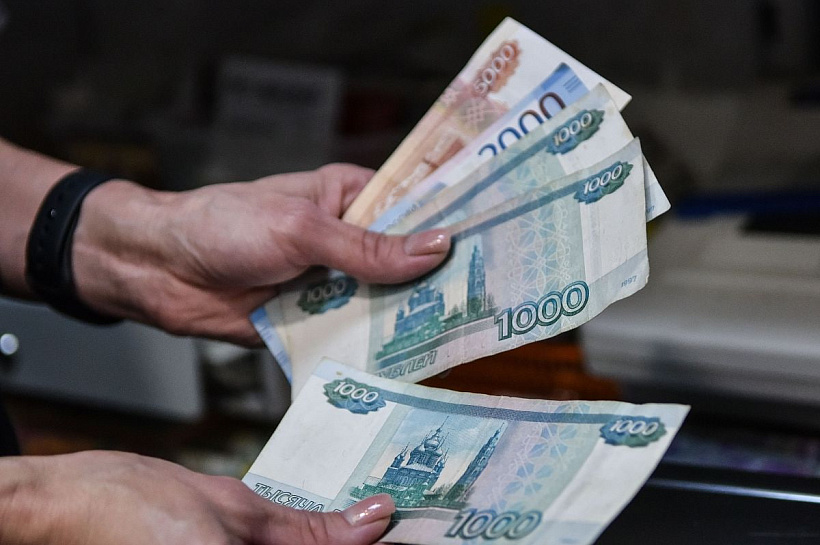 67% кубанских автолюбителей считают достойной зарплату от 200 тыс. рублей