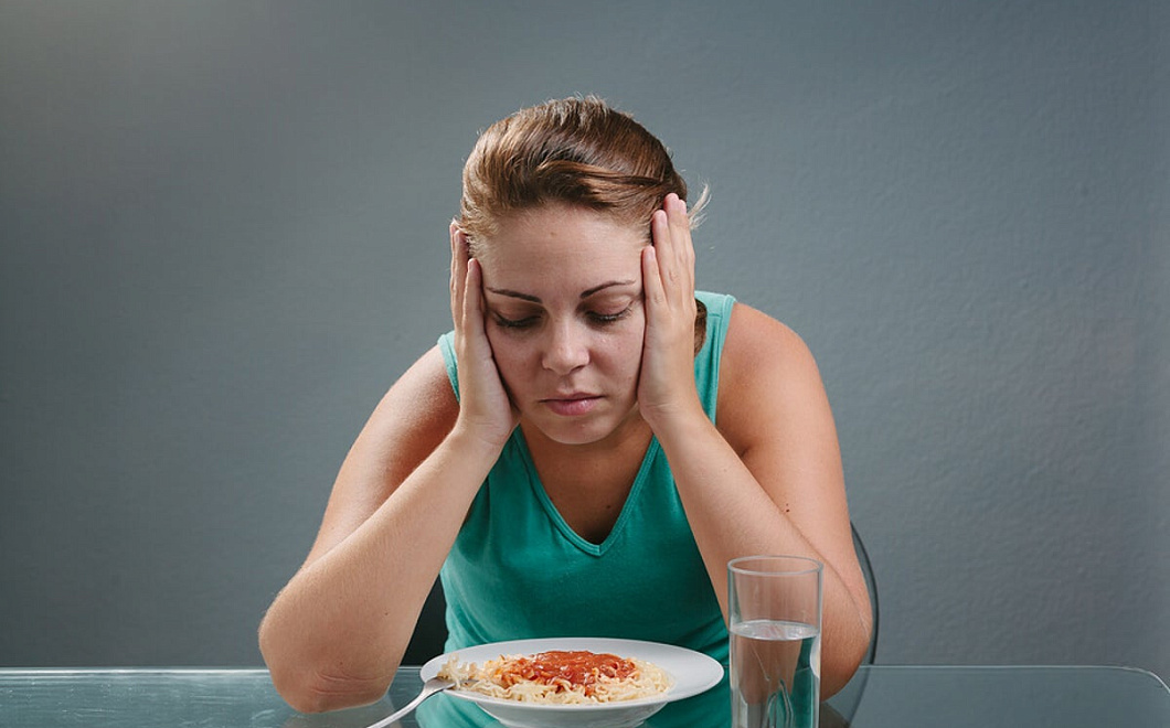 Почему после обеда болит голова