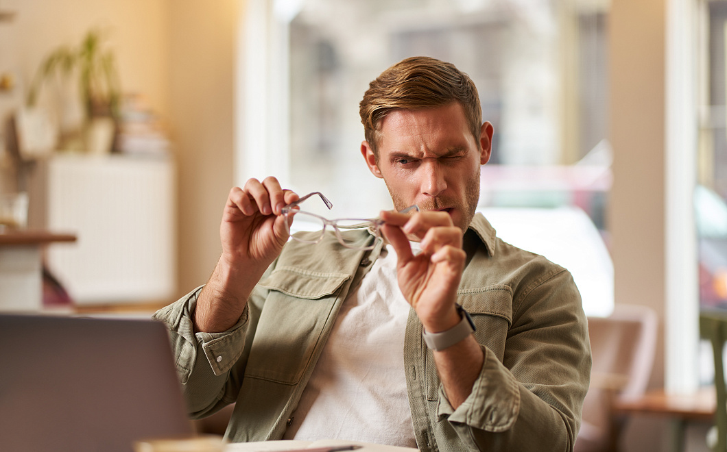 Без линз, но со зрением: почему дома приходится расставаться с очками