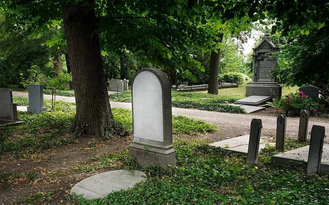 Мошенники используют нейросети для создания цифровых копий умерших