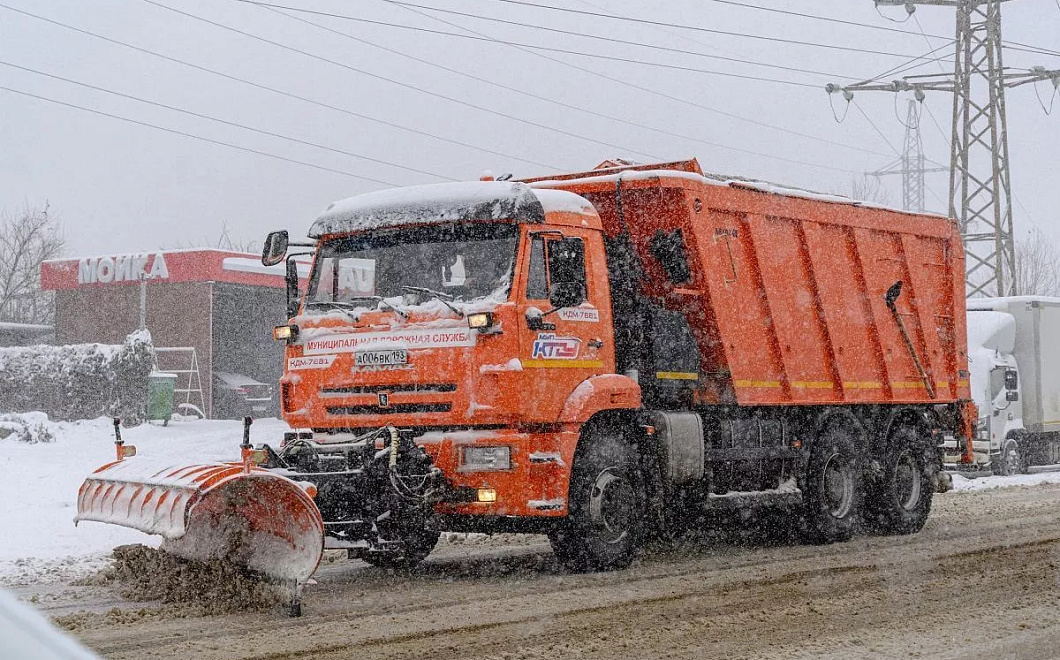 Краснодар ввел режим повышенной готовности из-за штормового предупреждения до 25 января