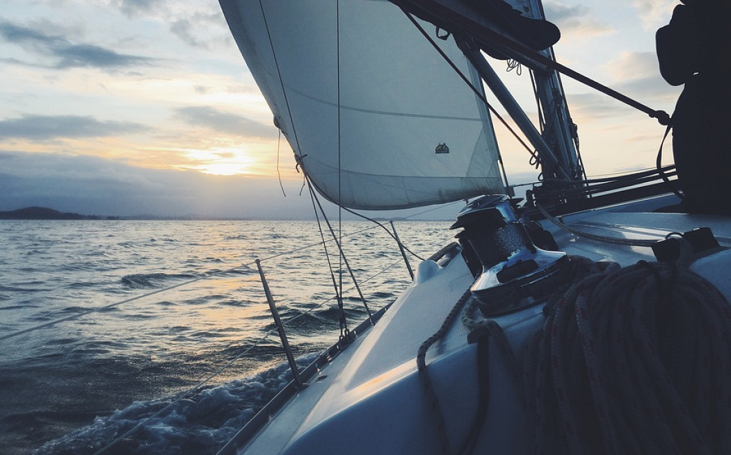 В Крыму яхта с пассажирами потерпела бедствие