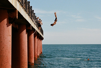 Можно ли купаться в Черном море этим летом