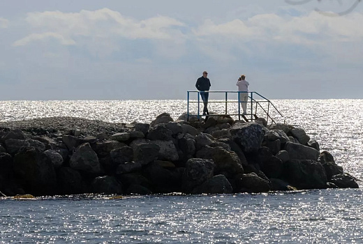 Температура Черного моря у берегов Кубани 16 марта: от +9 в Анапе до +11 в Сочи