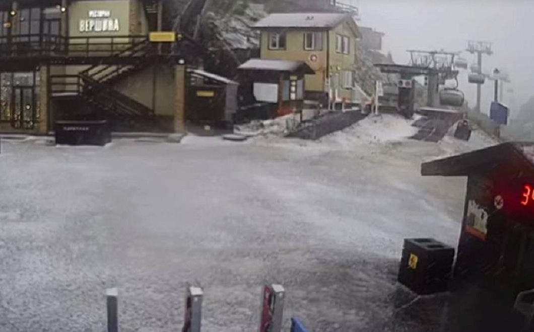 В Краснодарском крае выпал первый снег