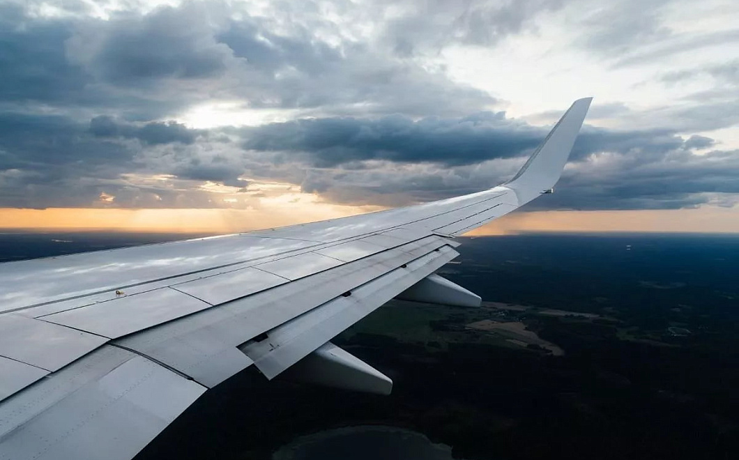 «Аэрофлот» ограничил высоту каблука стюардесс в полете до 4 сантиметров