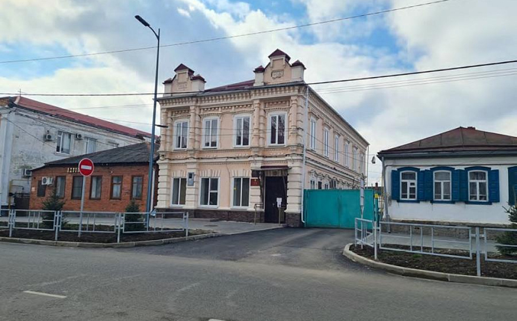 Для трех памятников архитектуры Лабинска определили территории и зоны охраны