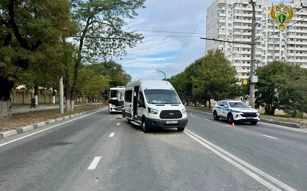 В прокуратуре рассказали подробности ДТП с маршрутками в Новороссийске, где пострадали 7 человек