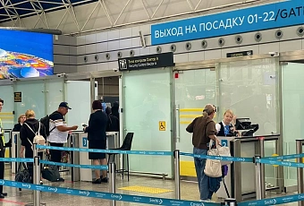 Возможны переносы и отмены рейсов: как работает аэропорт Сочи после отмены ограничений