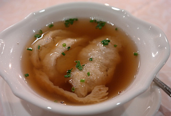 Почему нужно регулярно пить бульон, особенно женщинам