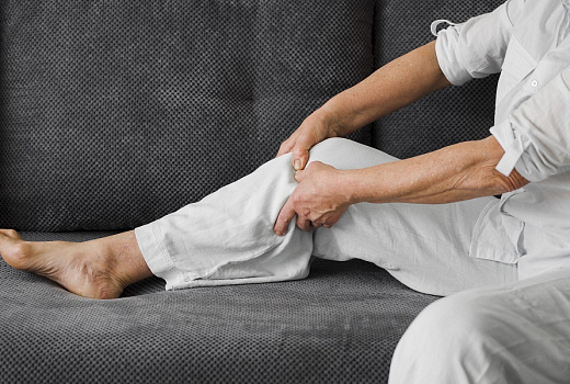 Хруст в суставах: почему возникает и чем опасен