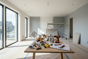 Как завершить ремонт дома в рамках бюджета: пошаговое планирование и выбор подрядчика