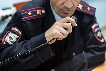Полиция разбирается в конфликте подростков и мужчины в Краснодаре