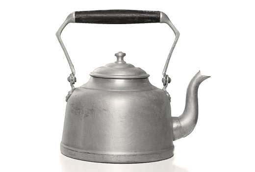 Накипь в чайнике: опасность, которую не замечают