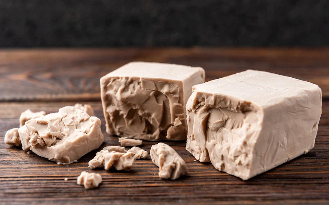 Чтобы тесто подошло: правила работы с сухими дрожжами и правила работы с ними