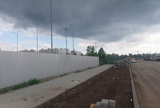В Краснодаре вдоль новой дороги по ул. Конгрессной сделают освещение и автобусные остановки