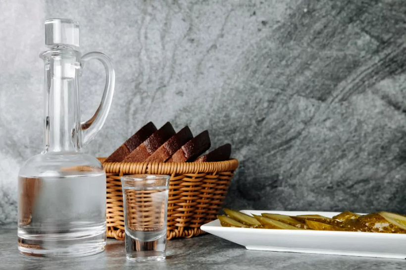 Продажи водки премиум-сегмента в России выросли более чем вдвое в 2025 году