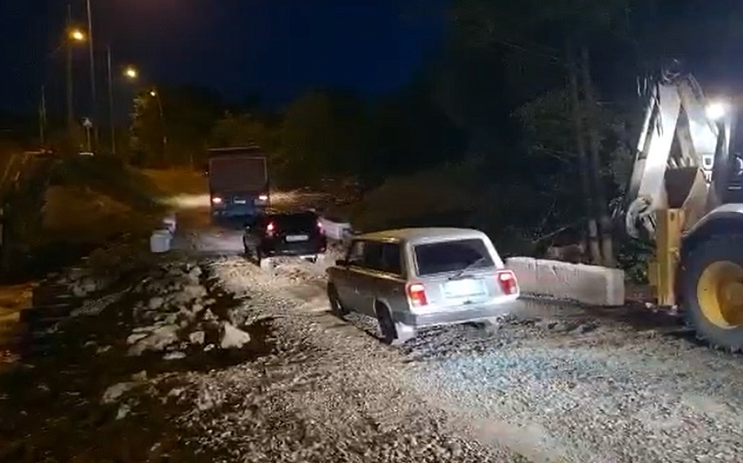 В Северском районе восстановили дорожное сообщение на месте размытой переправы