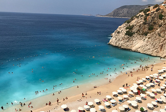 Поляки развязали «пляжно-барные войны» против туристов из России на турецких курортах