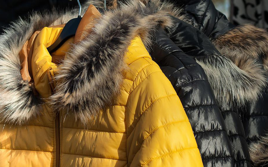 Как правильно стирать пуховик самостоятельно в домашних условиях 