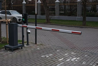 На муниципальных парковках закрытого типа в Краснодаре запустили новый сервис оплаты