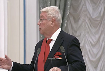 Винокур показал пародию на Байдена