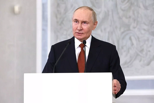 Путин пообещал зеркальный ответ на возможный захват Западом российских торговых судов