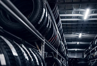 Эксперт Максим Ракитин назвал главные признаки непригодных зимних шин