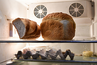 Лучше свежего: нутрициолог рассказал, чем полезен замороженный хлеб