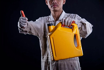 Национальный автомобильный союз предложил ввести «потолок» цен на бензин