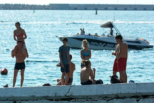 Черное море у берегов Краснодарского края не спешит прогреваться