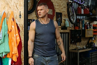От учебника к реальности: ТНТ готовит премьеру комедии «Малой»