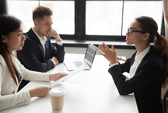 Мы сами транслируем нашу неуверенность, произнося некоторые фразы вслух