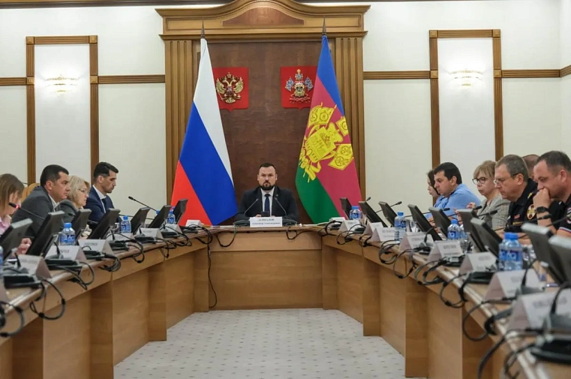 Вице-губернатор Краснодарского края Александр Агибалов провел расширенное заседание антинаркотической комиссии