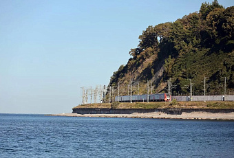 26 пригородных поездов на Черноморском побережье отменят на четыре дня