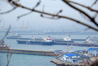 Учения ПВО с практическими стрельбами проходят в порту Новороссийска