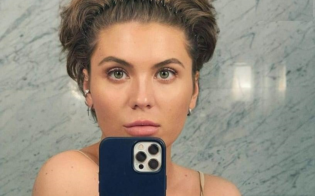 Певица Валерия выгнала свою дочь, увидев ее в маске скунса