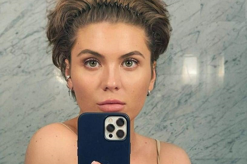 Певица Валерия выгнала свою дочь, увидев ее в маске скунса