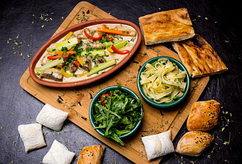 Рукола: за какие свойства  мы ее любим, в чем польза и кому вредна эта зелень