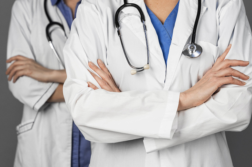 Зарплаты в российской медицине выросли на 15% за год