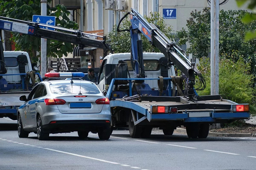 Более 16 тысяч машин эвакуировали с улиц Краснодара с начала 2025 года