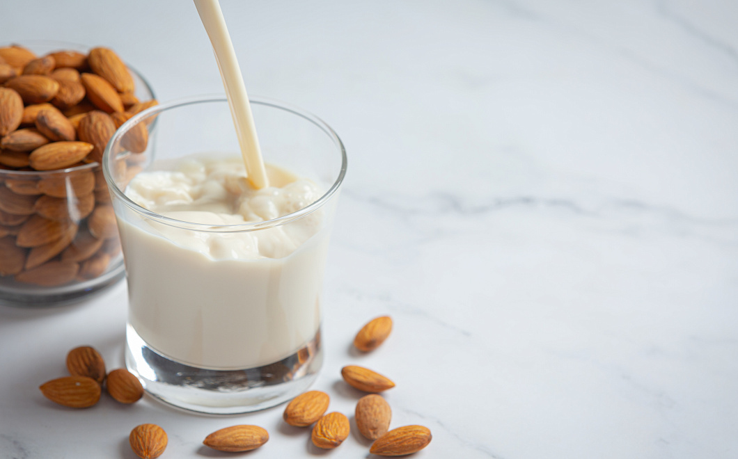 Миндальное чудо: секреты пользы растительного молока